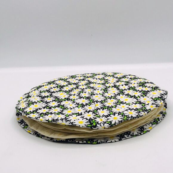 Tortilla Warmer 10.5 Inches Black Daisy Print Holds Up To 6 Tortillas Microwave - Picture 5 of 8